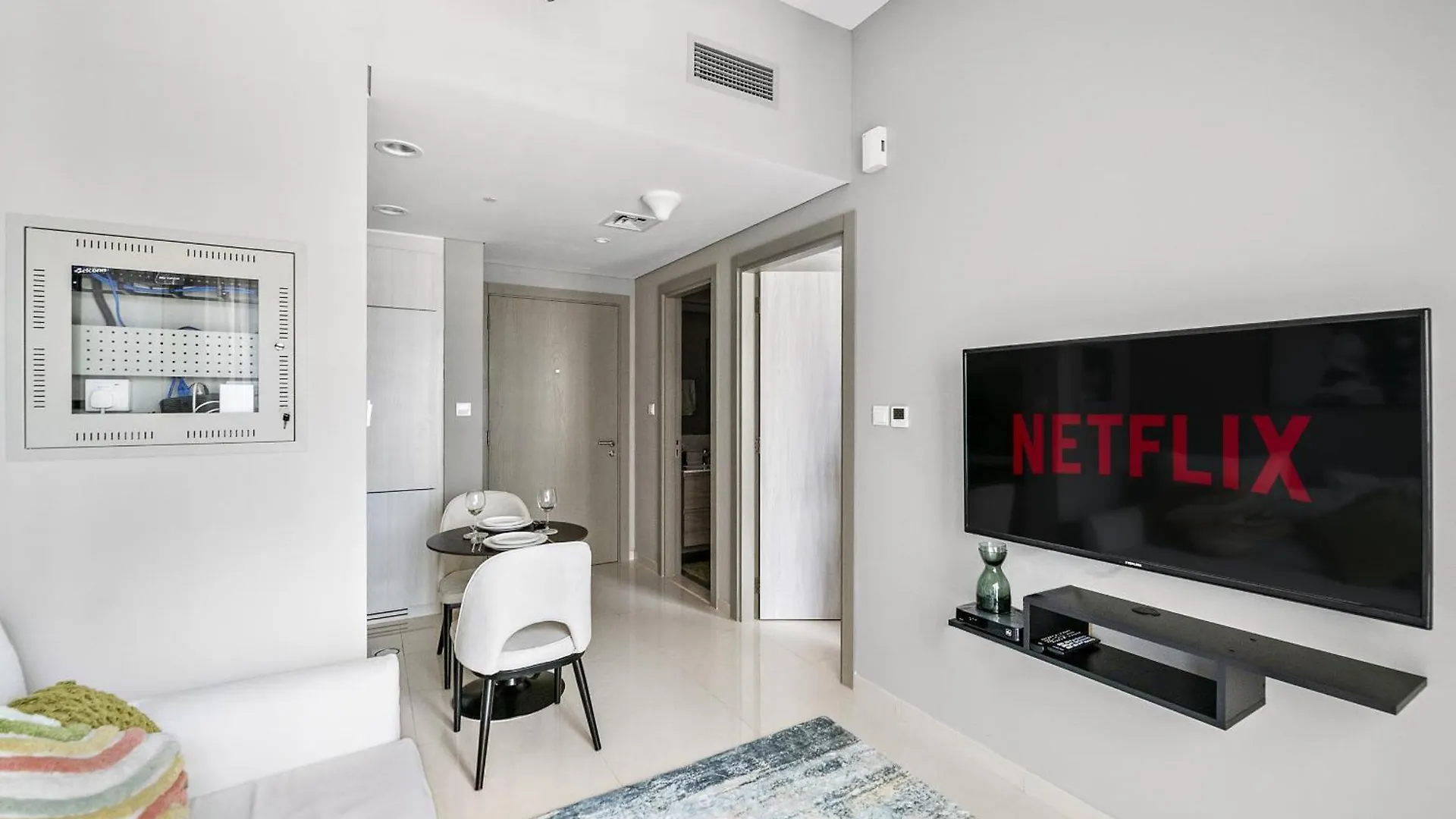 Vayk - Stylish One Bedroom In Business Bay Dubai 0*,  United Arab Emirates